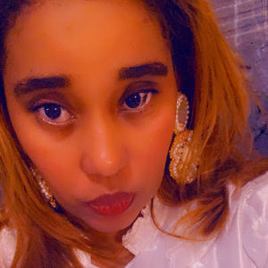 Meet your Posher, Annelly delise